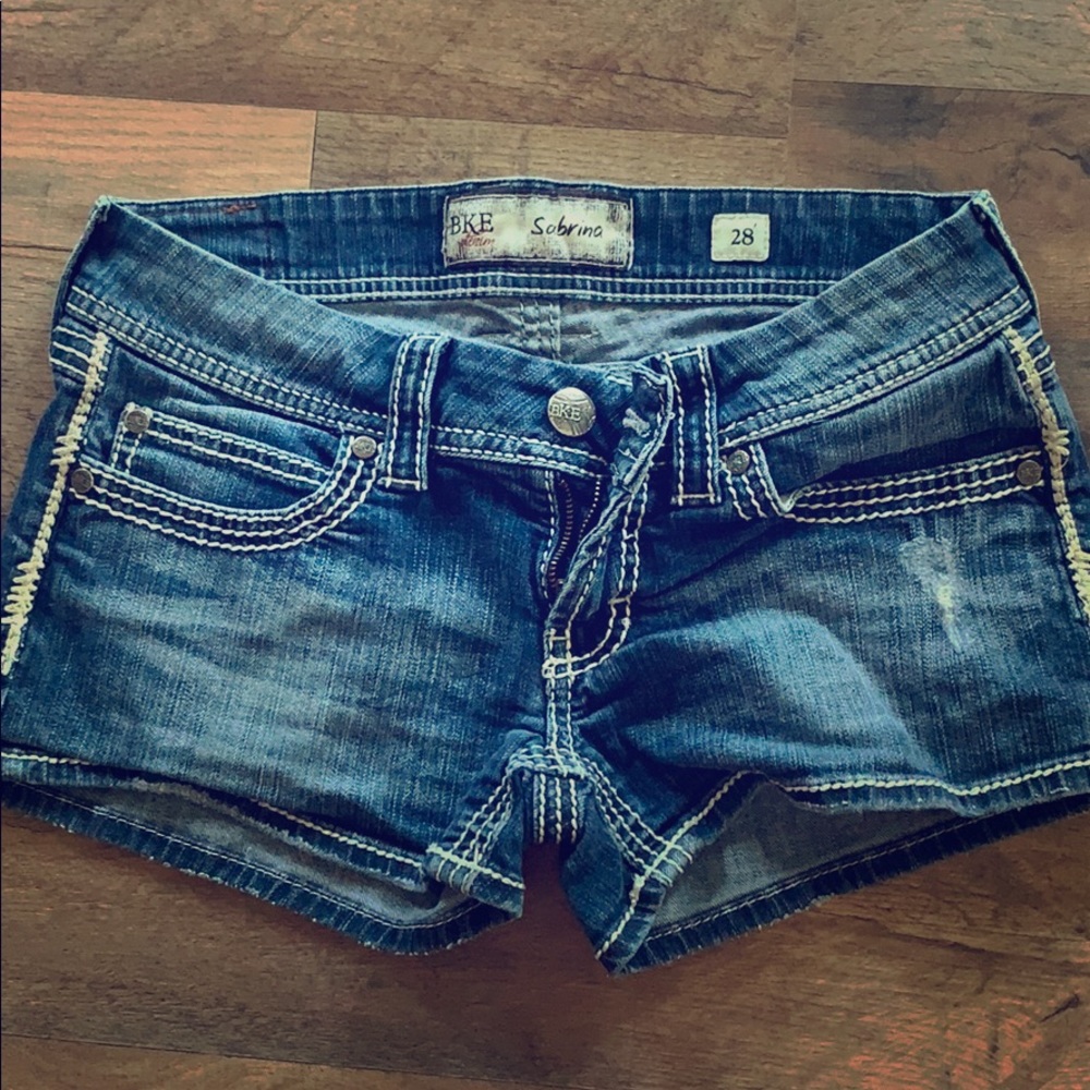 BKE Sabrina Shorts
